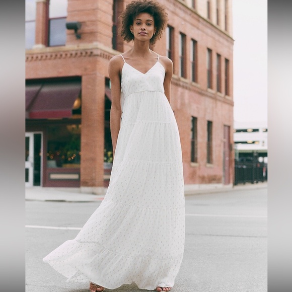 Express Dresses & Skirts - Express White Metallic Gold Flowy Maxi Dress